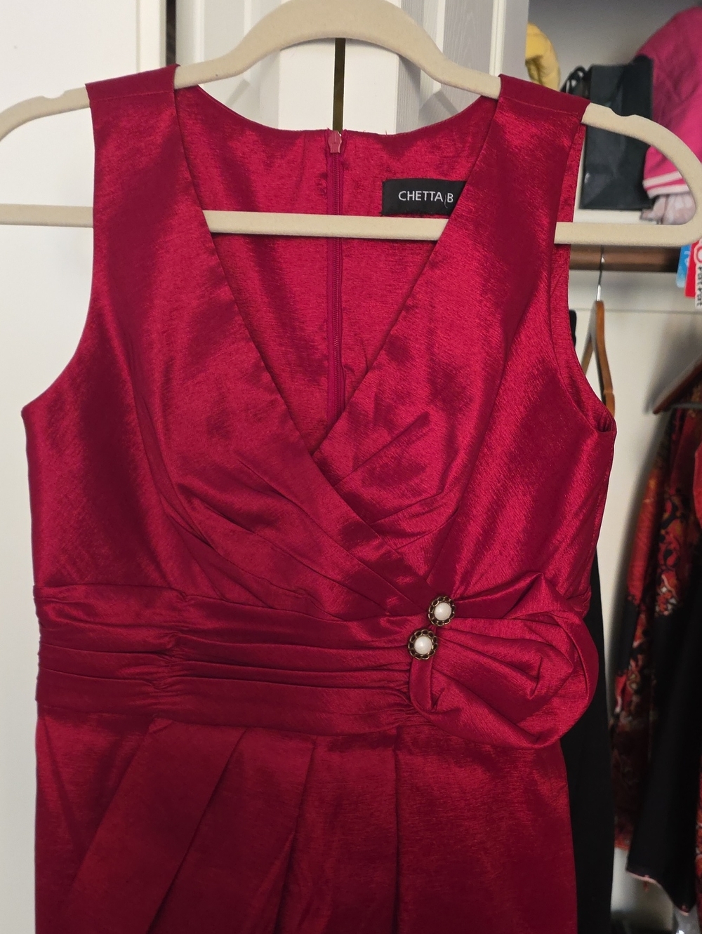 Y2K Chetta B Red Satin V-Neck Midi Dress with Decorative Brooch